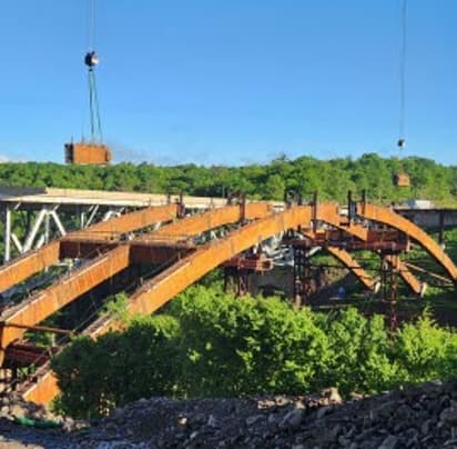 20240529 from South BG1E-BG2F Erecting-1 (1)_resize_287X382_crop_264X269_67_13.jpg